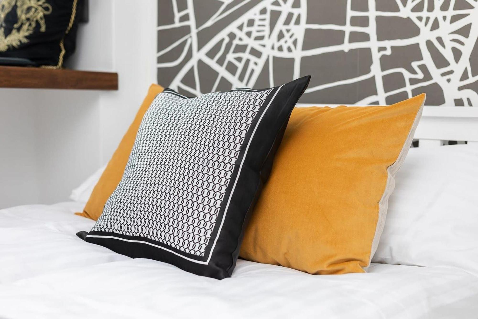 Chmielna 35 - City View Apartment By Noclegi Renters Varşova Dış mekan fotoğraf